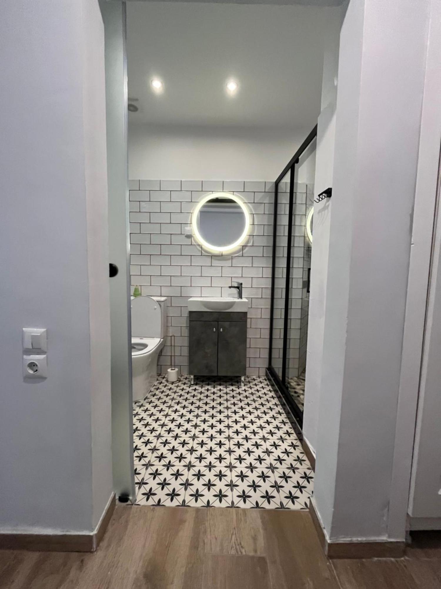 Noa - Designed Garden Studio In The City Center カラマタ エクステリア 写真